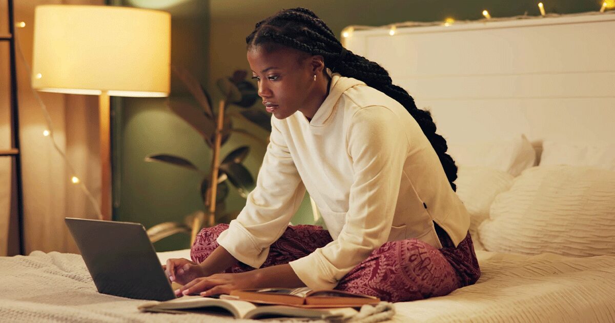 Woman researching how early she can take a pregnancy test for an accurate result.